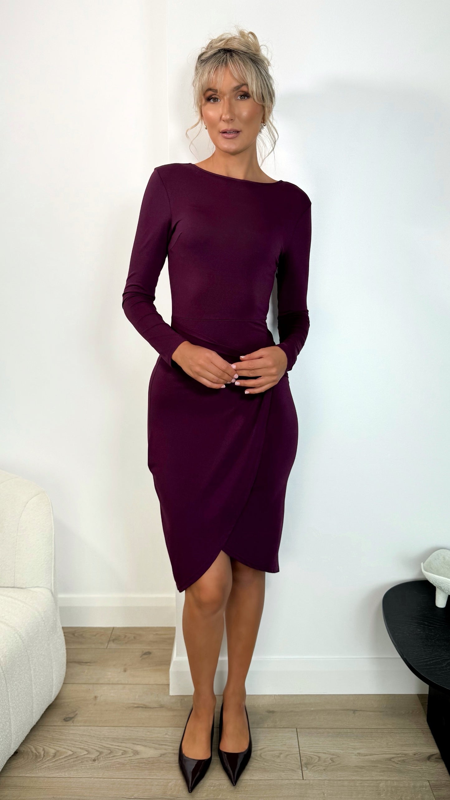 Aoife Long Sleeved Bodycon Dress - Burgundy