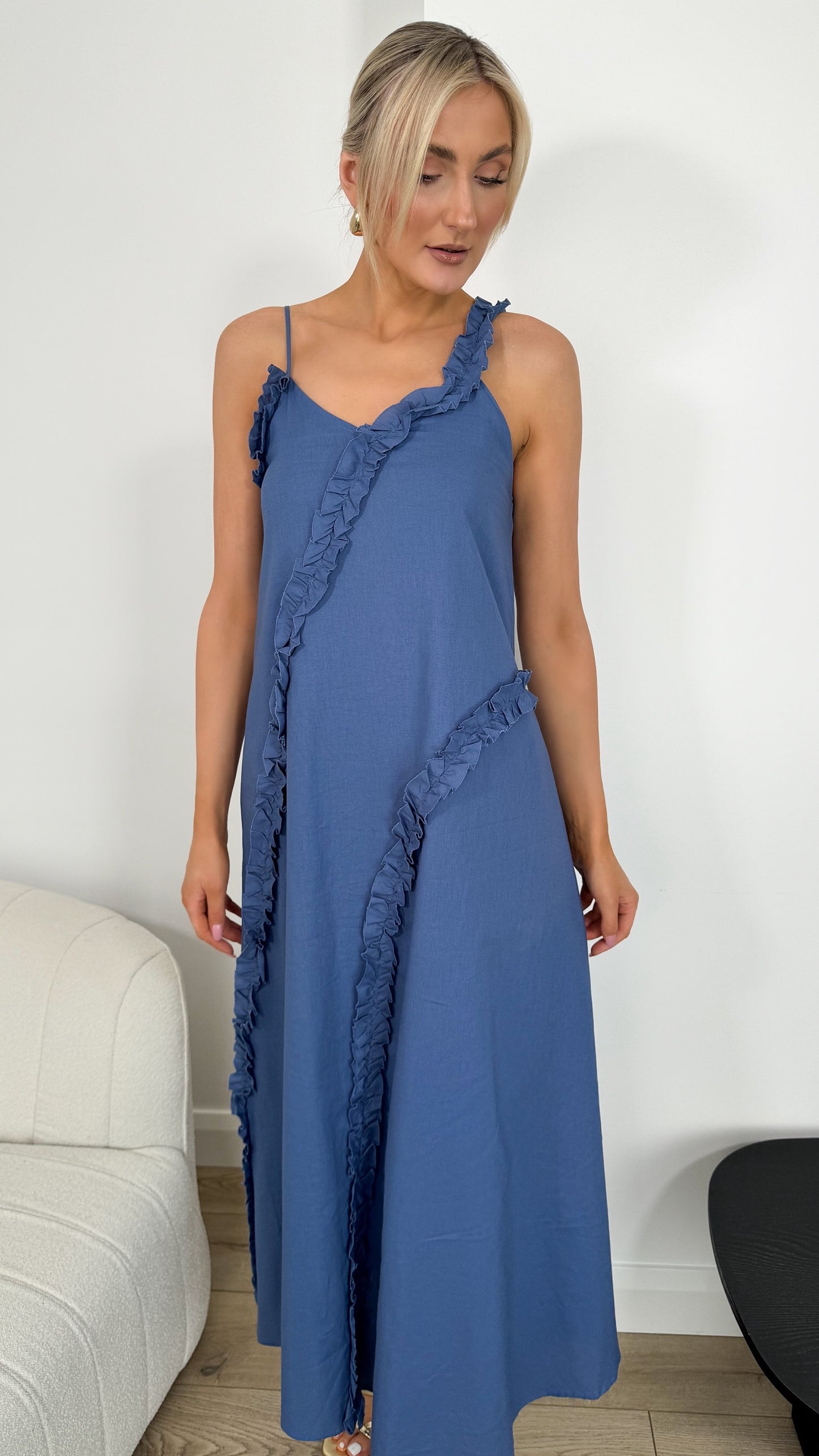 Aulina Irregular Ruffle Detail Maxi Dress - Blue