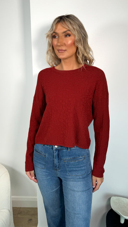 Rob Long Sleeved Pattern Knit Top - Red