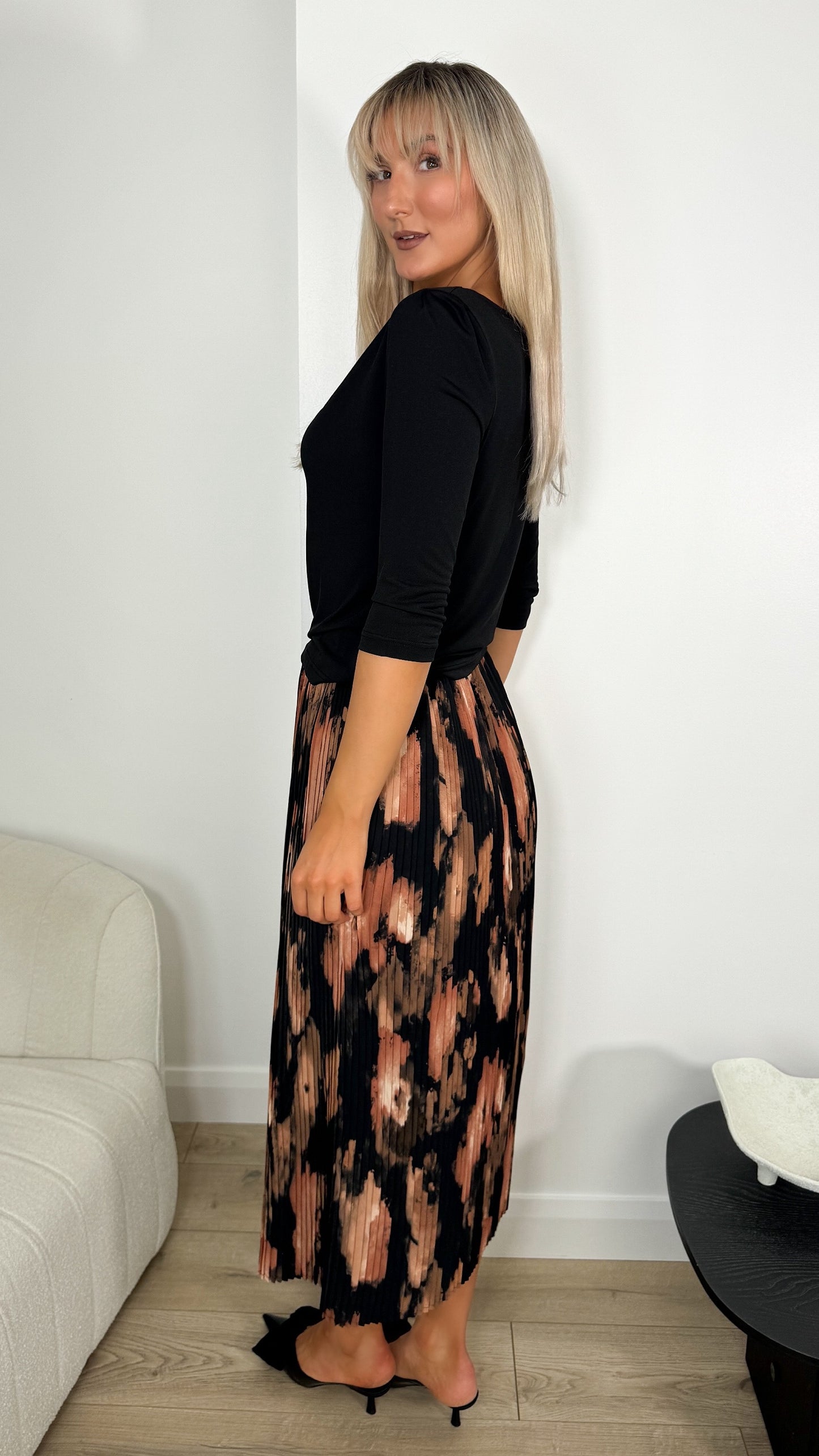 Sheels Printed Maxi Skirt - Brown