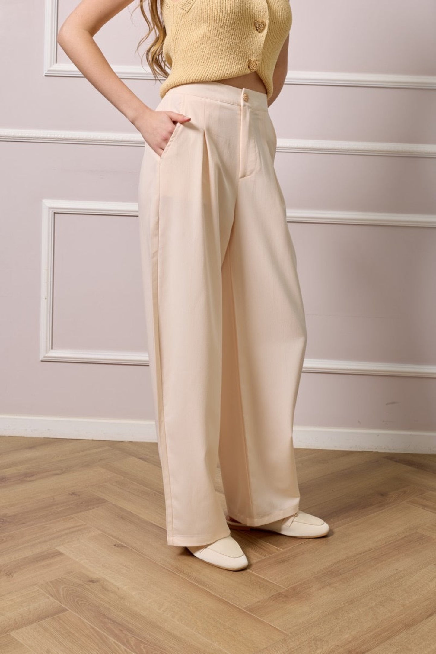 Maureen Barrel Pants - Beige