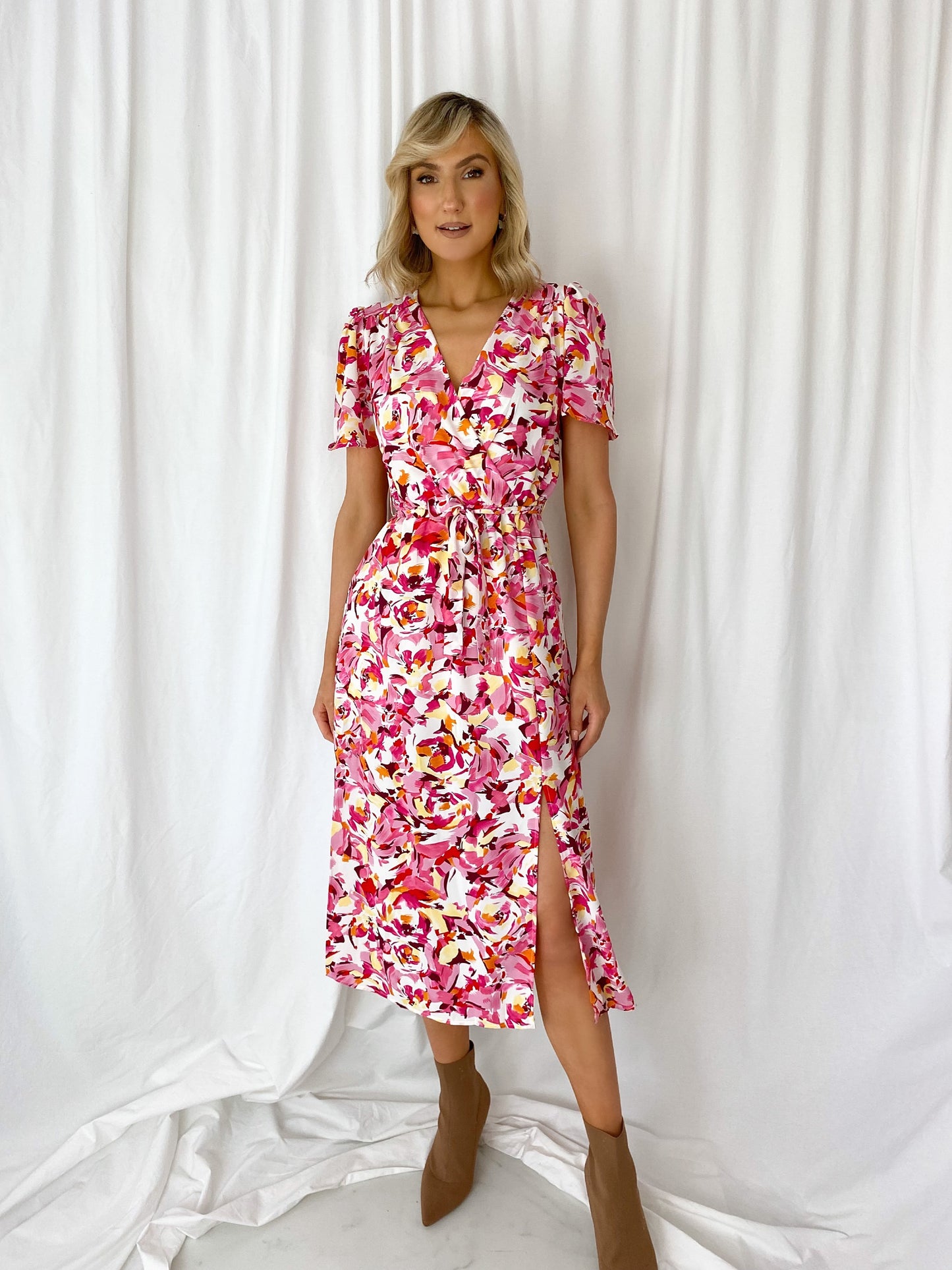 Lunna Floral Dress - Pink – Fridays Edit